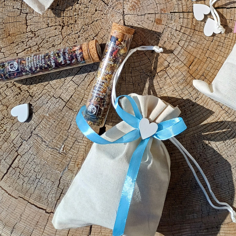 
                      
                        Bomboniera con Pipetta Infusi delle Stagioni
                      
                    